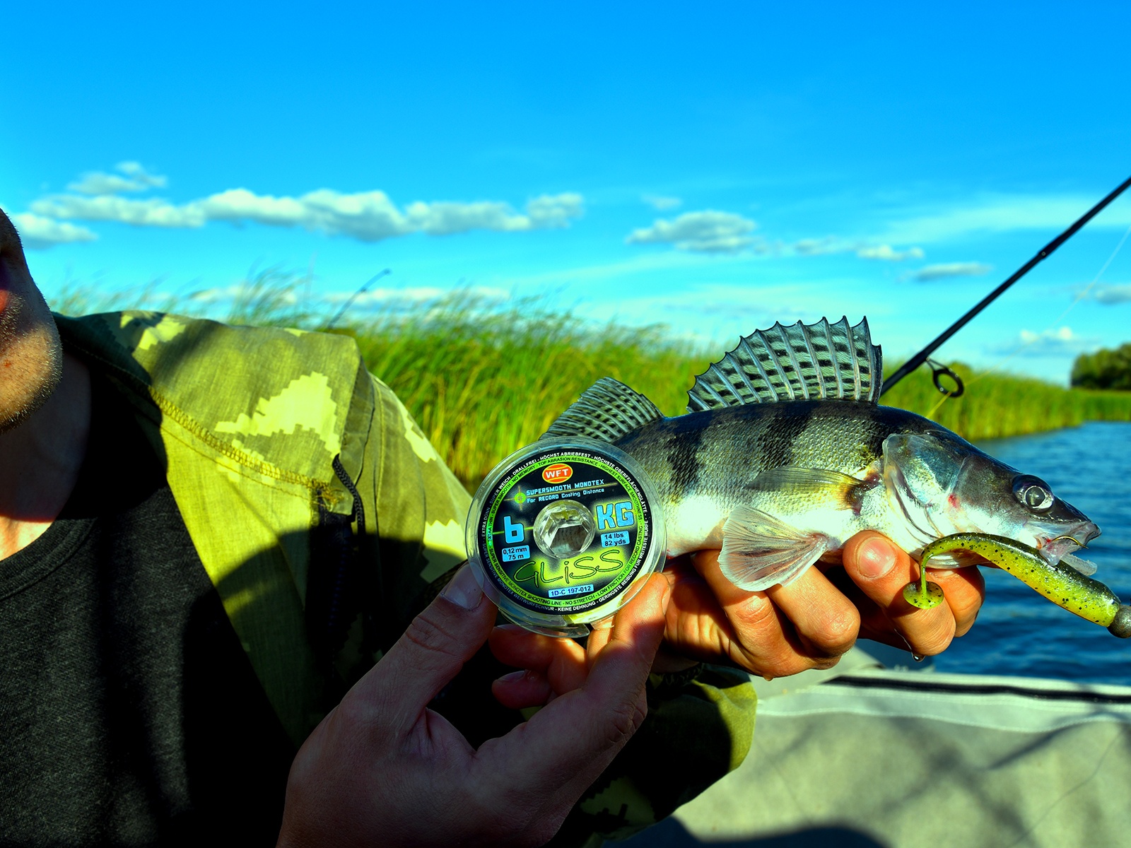 Pas d’élasticité, donc les touches sont parfaitement détectées, même avec 60m de fil sorti